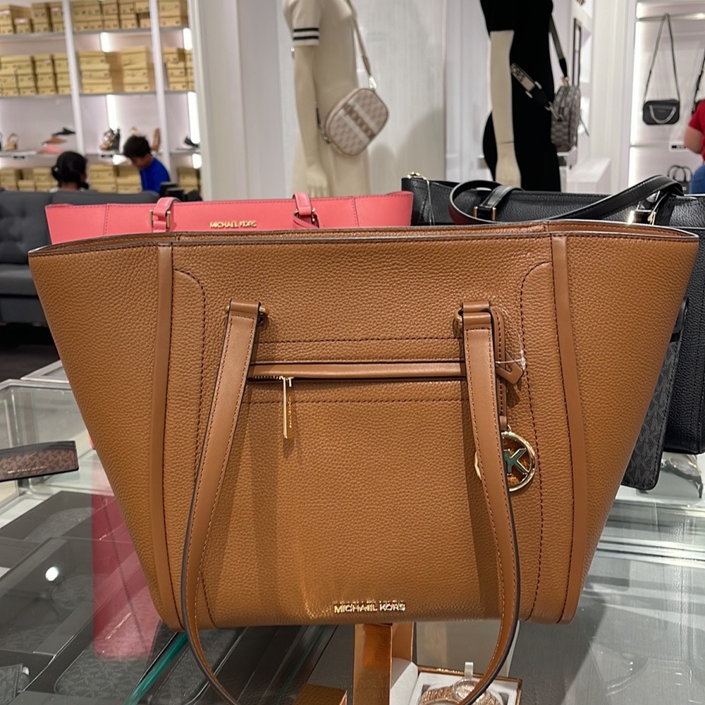 MICHAEL KORS CARINE LARGE FRONT ZIP POCKET SHOULDER TOTE BAG PURSE LUGGAGE NWT - Picture 4 of 16